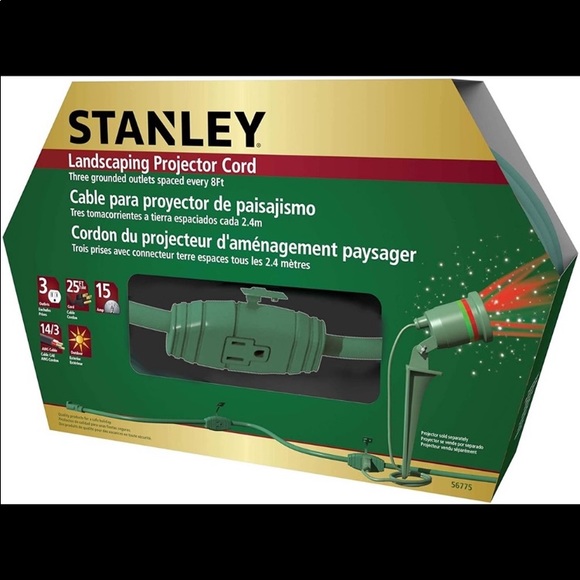 NEW 25’ Stanley Outdoor Christmas Light Display 3 outlets Weatherproof NEW - Picture 2 of 5